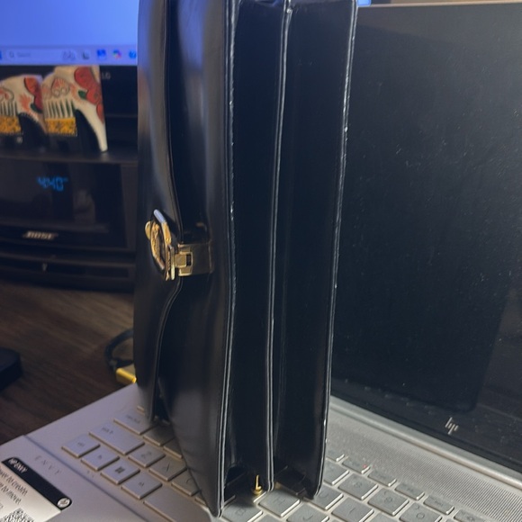 Celine Vintage Carriage Shoulder Bag - Picture 4 of 11